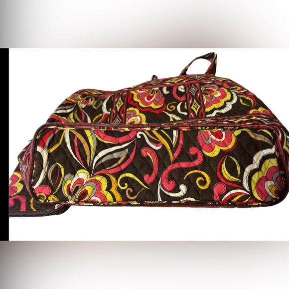 EUC Vera Bradley tic tac toggle tote in Puccini pattern w/ matching wristlet - Picture 6 of 8